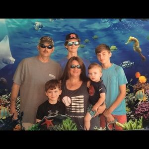 Meet your Posher, Dana